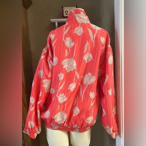 Vintage FUDA International 100% Silk Bomber Jacket Size Medium Tulip Floral - Picture 9 of 14